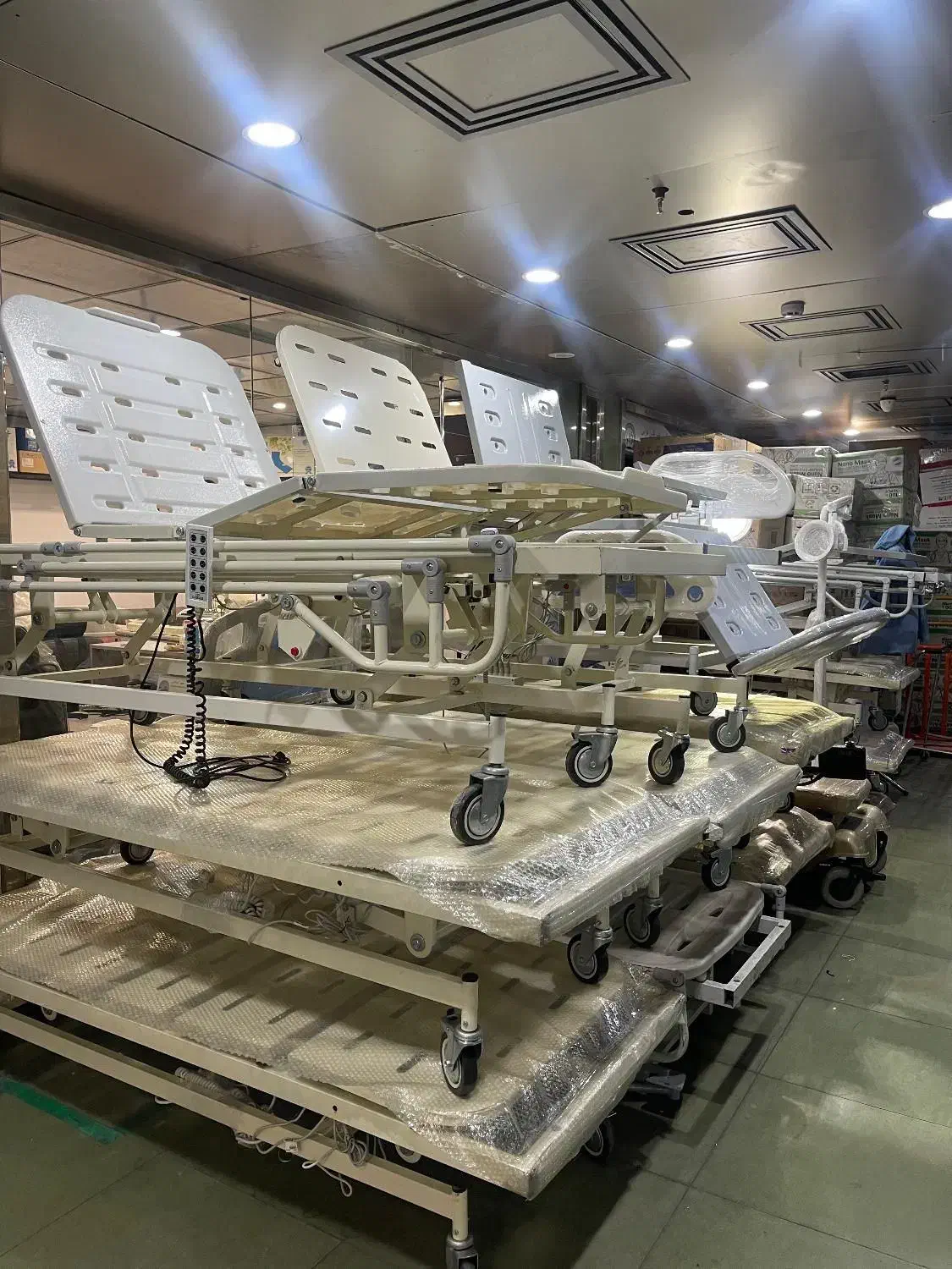 اجاره ساکشن فتوتراپ ویلچر تخت بیمار تخت بیمارستانی|پزشکی|مشهد, سناباد|دیوار