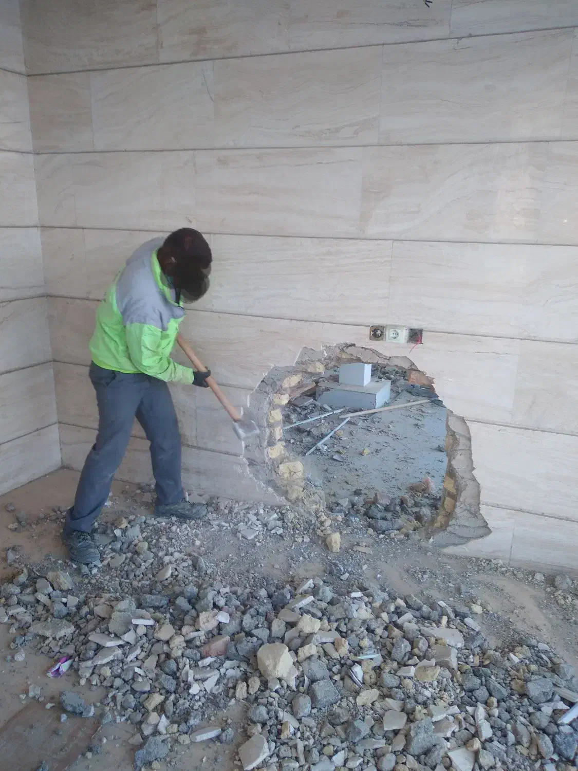 تخریب کاران اصولی ساختمان زنگان کلئ وجزی حمل نخاله|خدمات پیشه و مهارت|زنجان, |دیوار