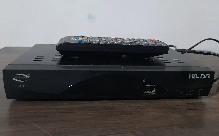 گیرنده دیجیتال|صوتی و تصویری|رشت, کوی فکوری|دیوار