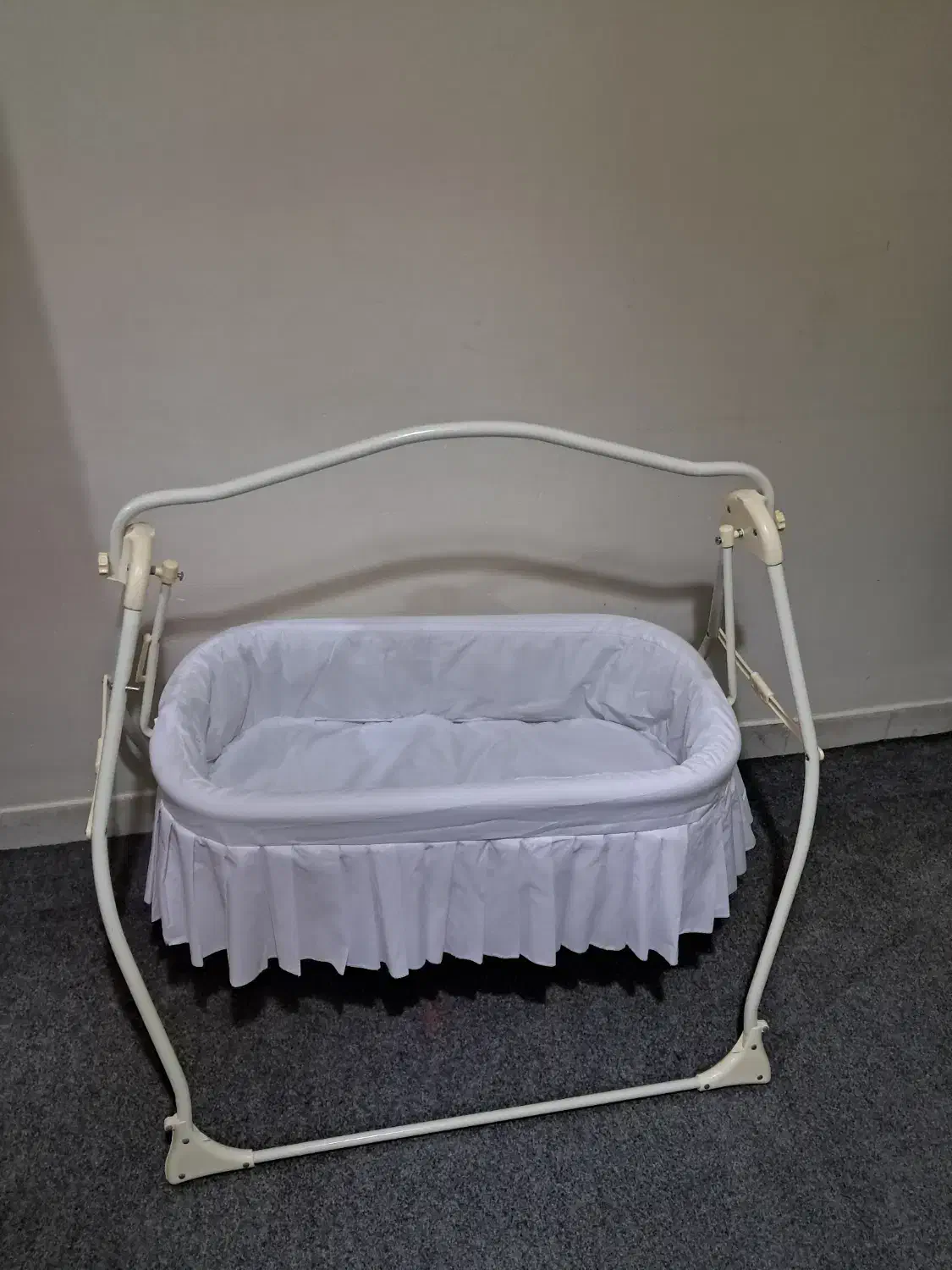 گهواره نو|تخت و صندلی بچه|زنجان, |دیوار