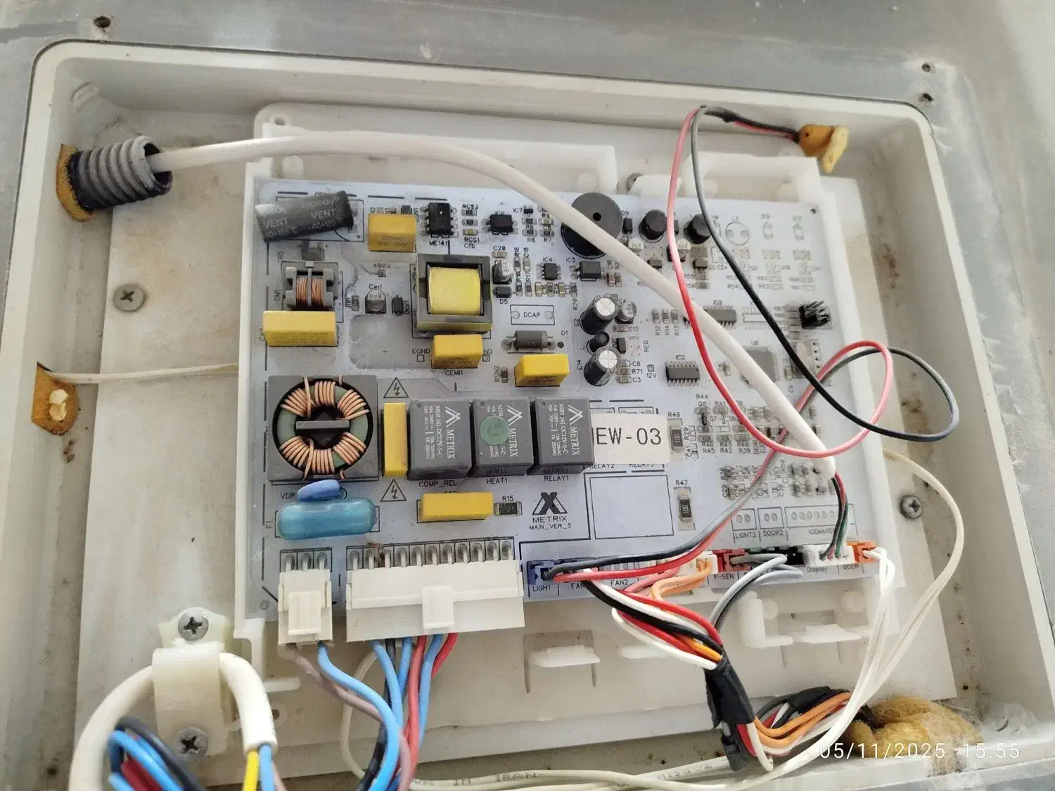 تعمیر فوری یخچال، کولر و لباسشویی در محل با ضمانت|خدمات پیشه و مهارت|رشت, سعدی (تختی)|دیوار