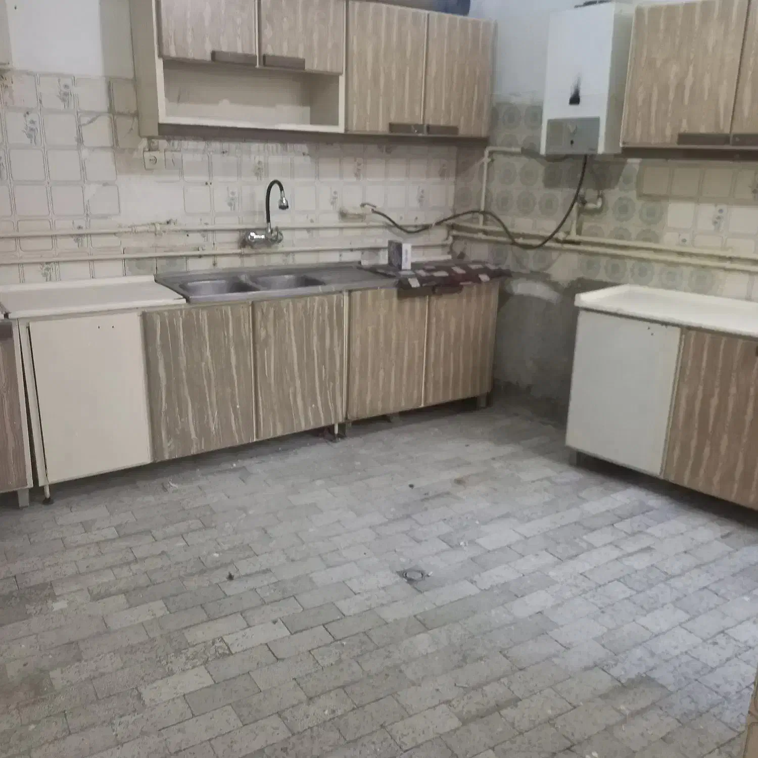 اجاره ۲ طبقه دربست ۴۰۰ متر ۶ خواب خ ابن سینا|اجارهٔ خانه و ویلا|اصفهان, شهشهان|دیوار