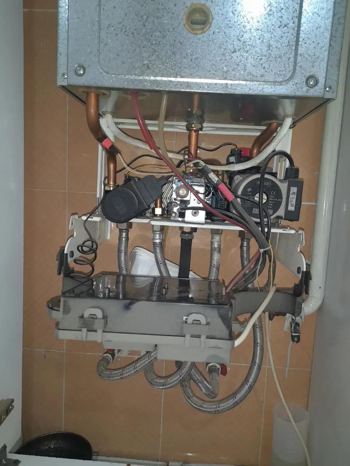 تعمیر انواع پکیج های ایرانی و تعمیر برد پکیج|خدمات پیشه و مهارت|کرج, گلشهر|دیوار