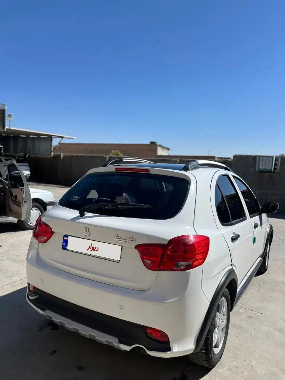 کوییک R|خودرو سواری و وانت|آباده, |دیوار