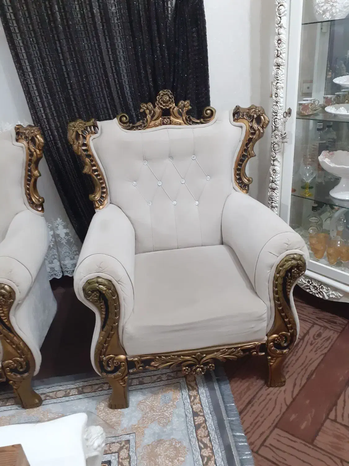 مبل ۷نفره سلطنتی|مبلمان خانگی و میز عسلی|لولمان, |دیوار