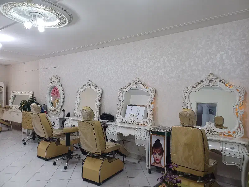 فروش فوری لوازم ارایشگاه|آرایشگاه و سالن‌های زیبایی|گلپایگان, |دیوار