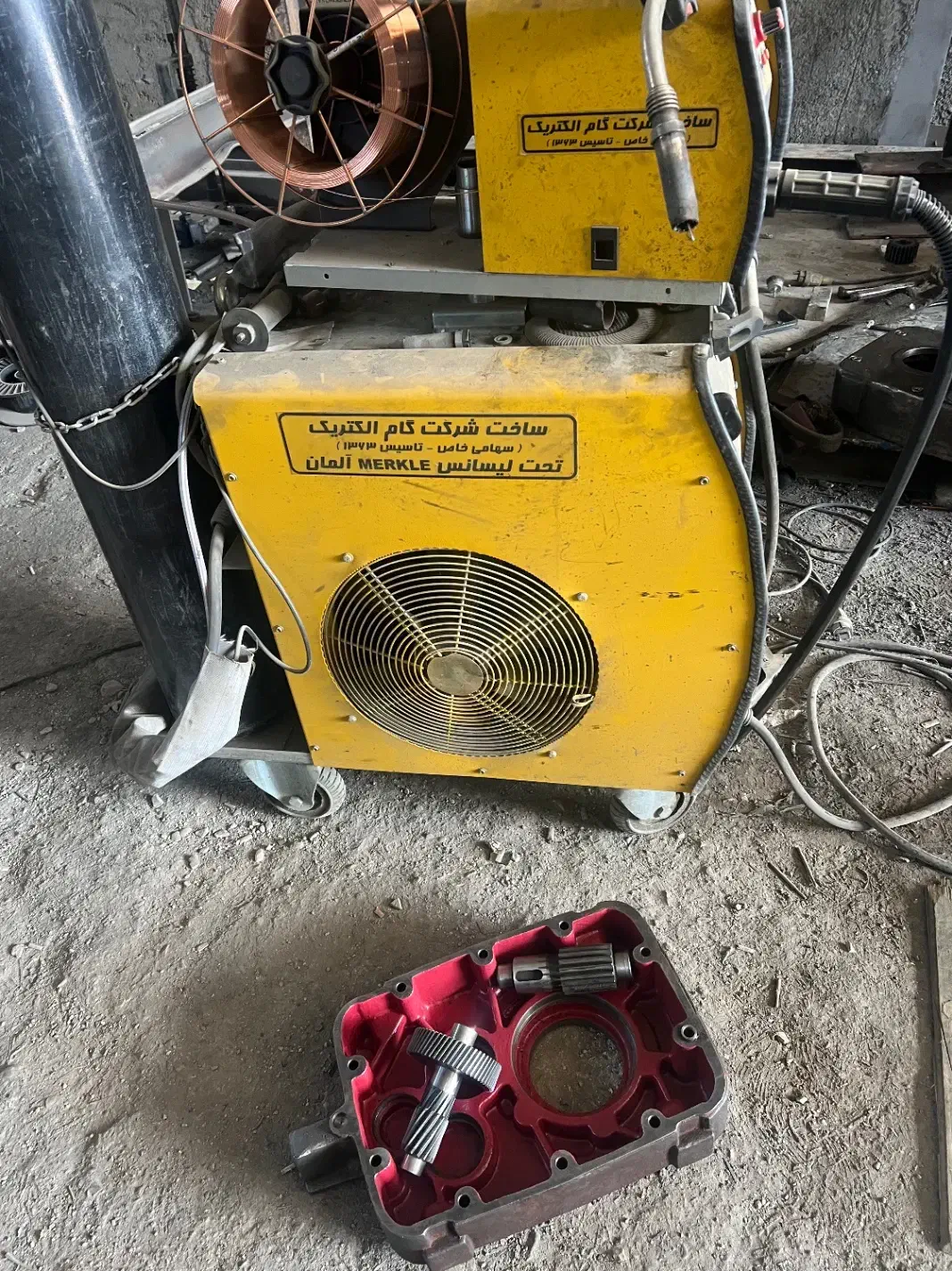 نیازمند نیروی مونتاژ کار جوشکار|استخدام صنعتی، فنی، مهندسی|تهران, یافتآباد|دیوار