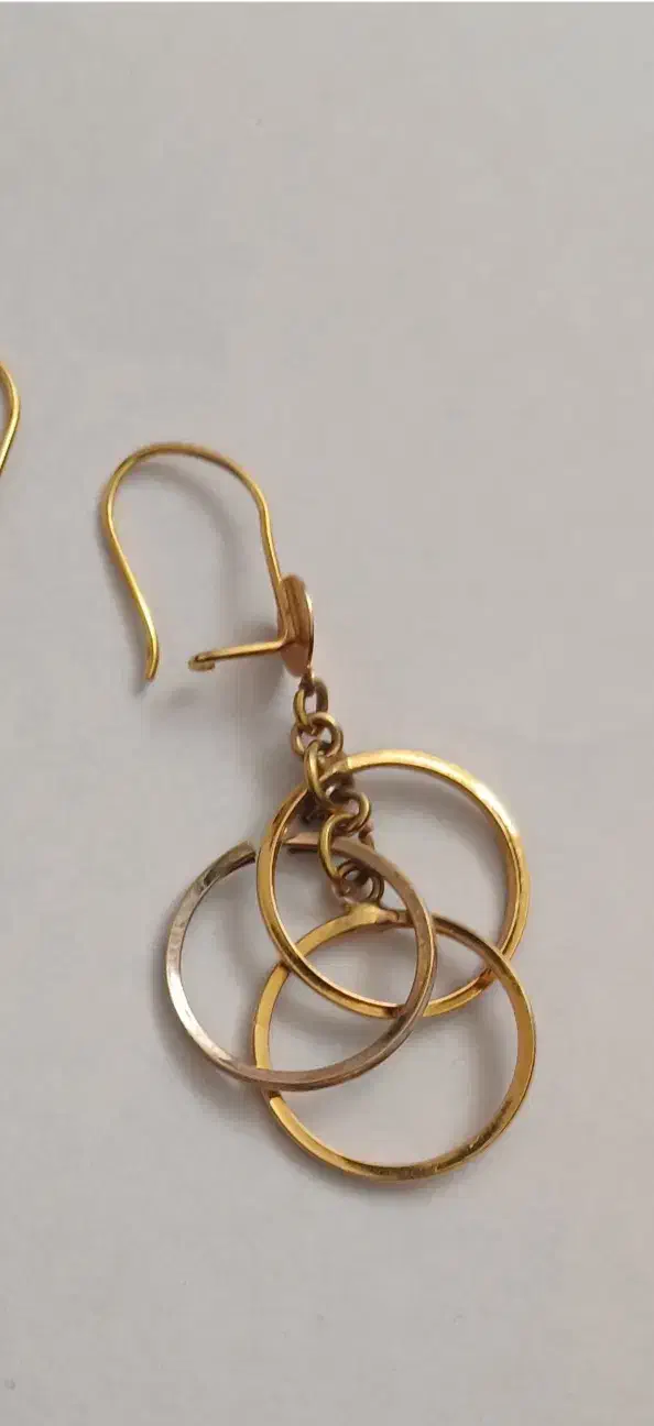 گوشواره گم شده|جواهرات|اندیمشک, |دیوار