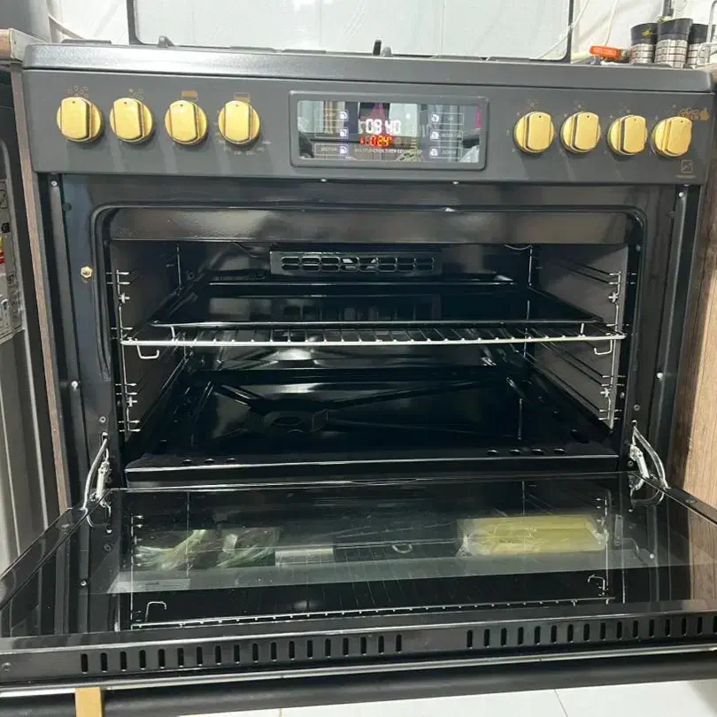 اجاق گاز پنج شعله فردار (صنام)|اجاق گاز و لوازم برقی پخت‌وپز|رشت, باهنر|دیوار