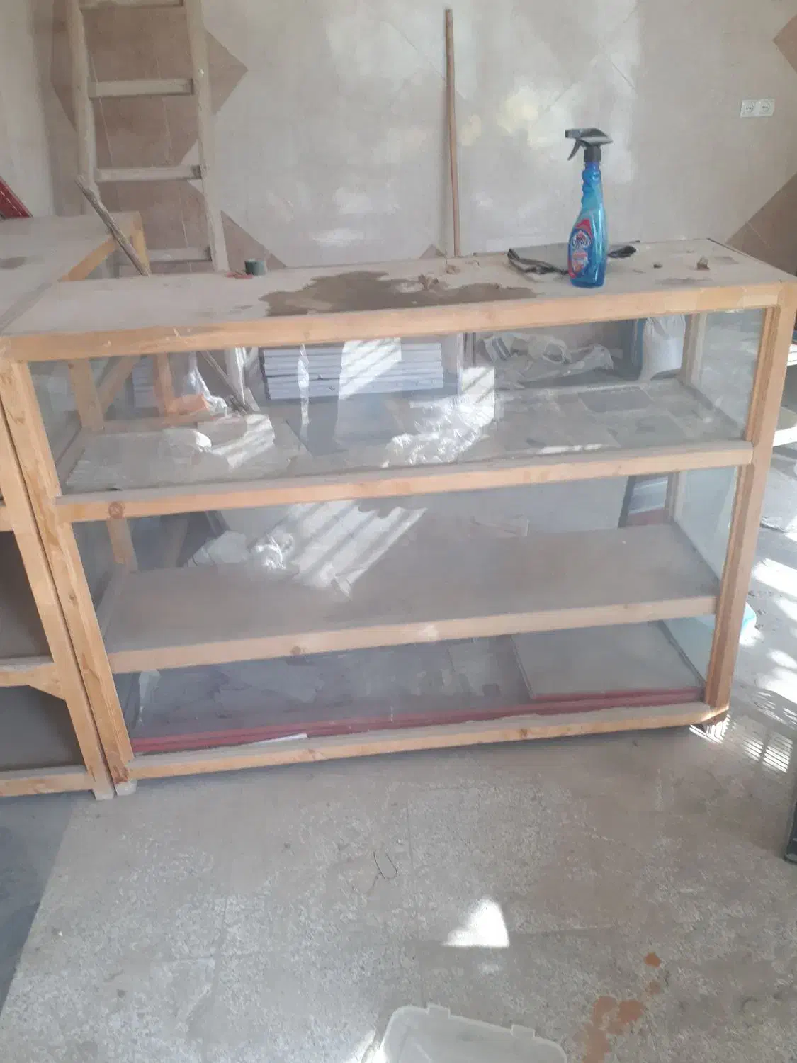 ویترین.میز کانتر|فروشگاه و مغازه|قم, باجک سه|دیوار