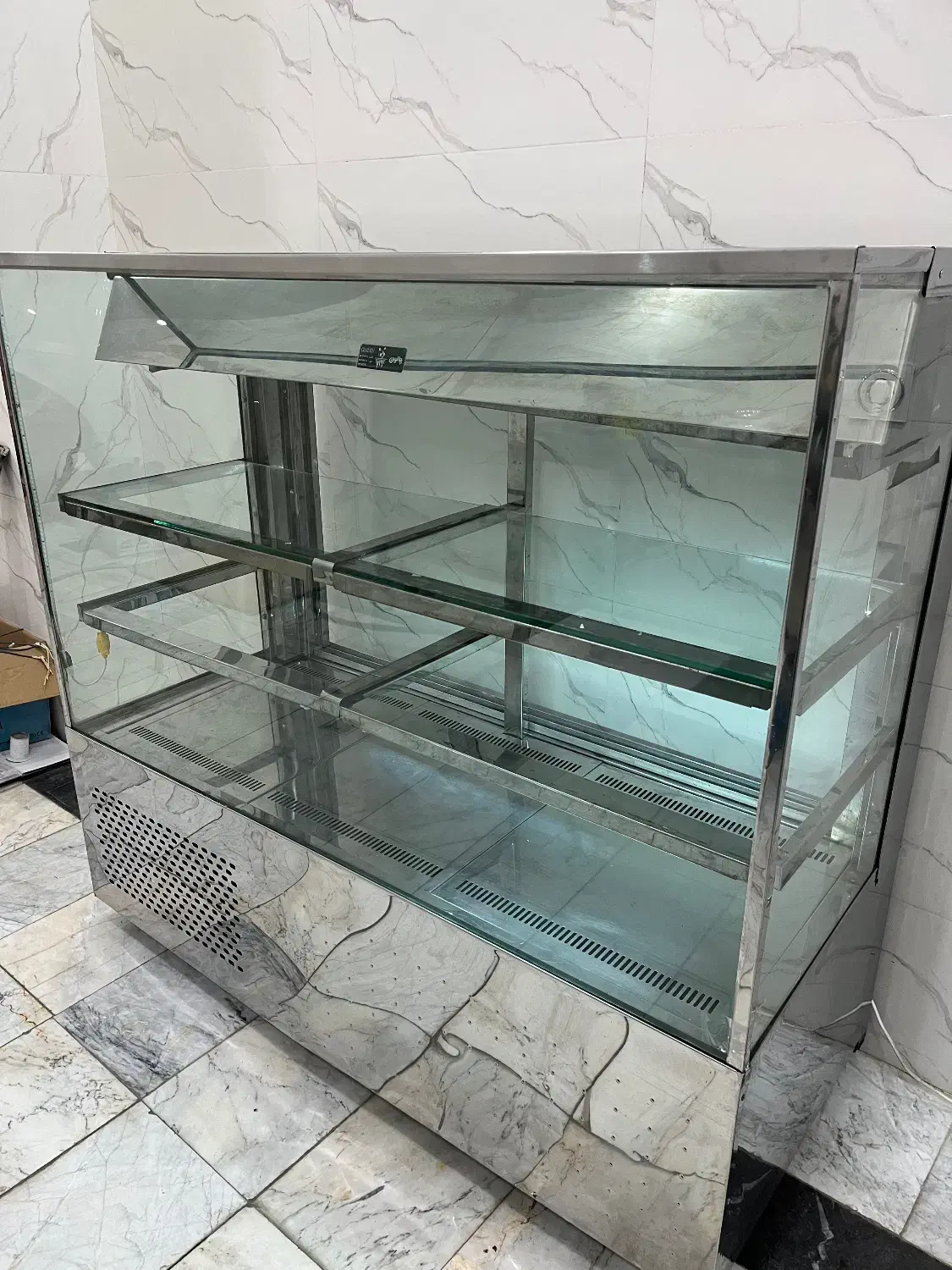 یخچال ویترینی مکعبی مدل آکواریومی|فروشگاه و مغازه|تهران, شهرک ابوذر|دیوار