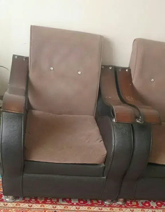 مبل راحتی|مبلمان خانگی و میز عسلی|گلبهار, شهر جدید گلبهار|دیوار