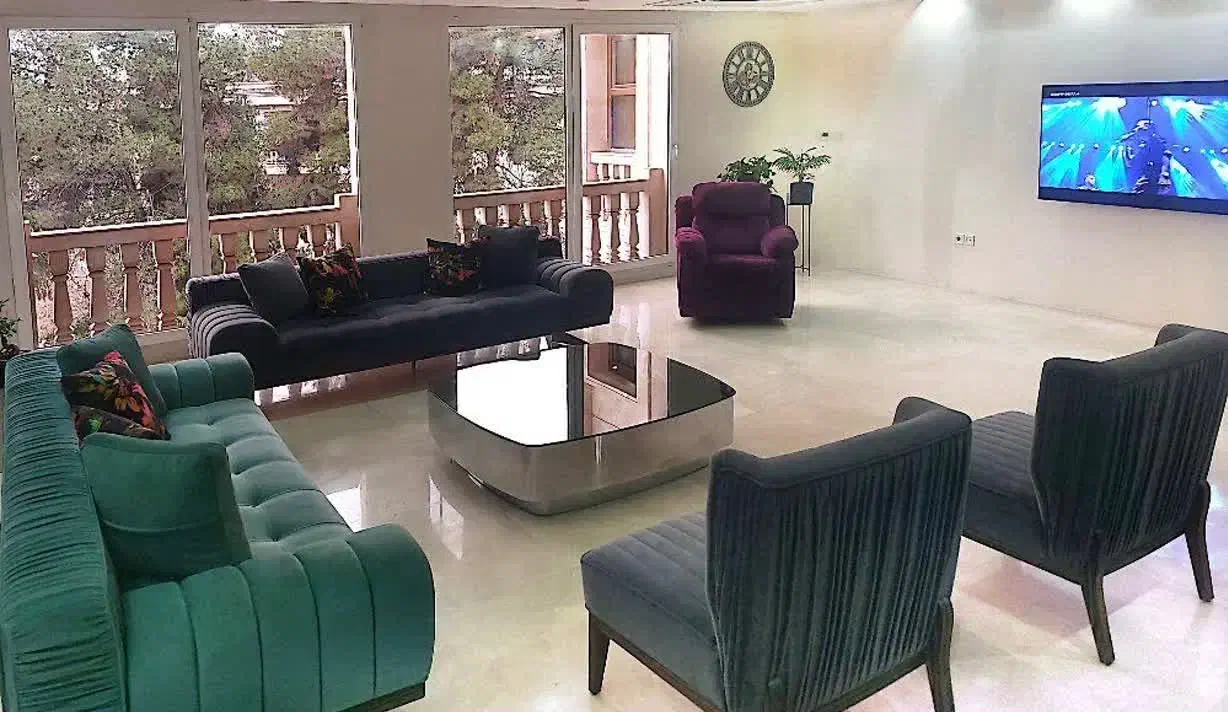 فروش ست مبلمان نیوکلاسیک ۸نفره|مبلمان خانگی و میز عسلی|شیراز, تپه تلویزیون|دیوار