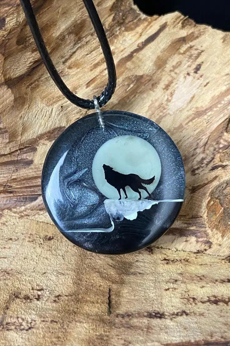 گردنبند رزینی شب تاب|بدلیجات|تهران, صاحب الزمان|دیوار