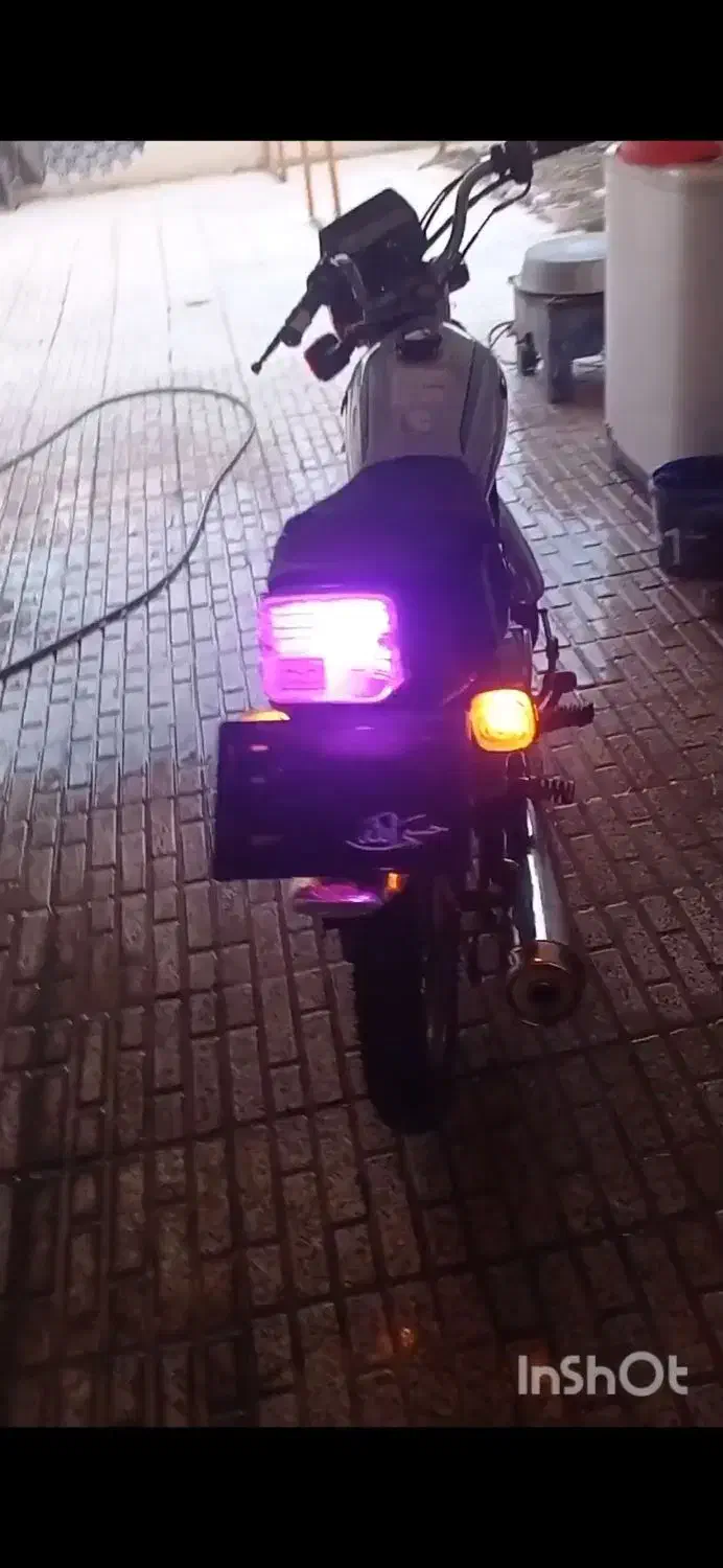 یک دستگاه موتور|موتورسیکلت|ازنا, |دیوار