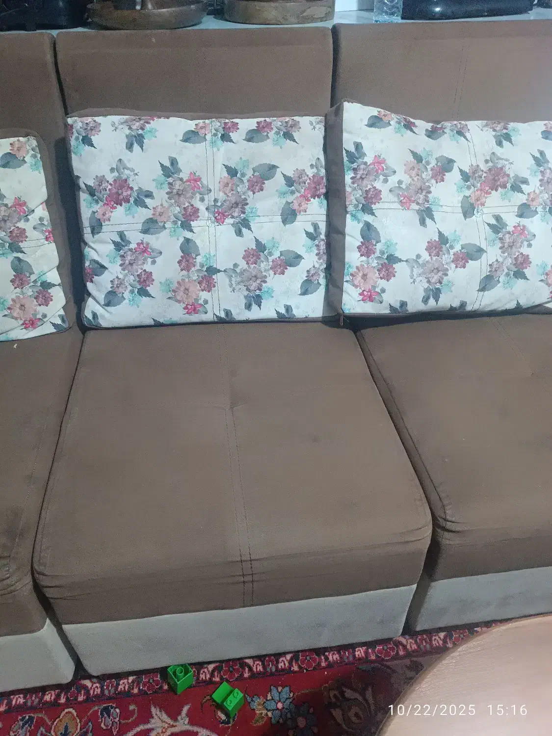 مبل ۱۰ نفره به همراه پاف وسط و ۴ عدد عسلی|مبلمان خانگی و میز عسلی|آمل, |دیوار