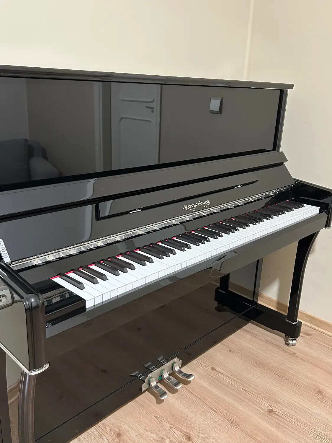 پیانو آکوستیک برند کایزربرگ|پیانو، کیبورد، آکاردئون|گرگان, |دیوار