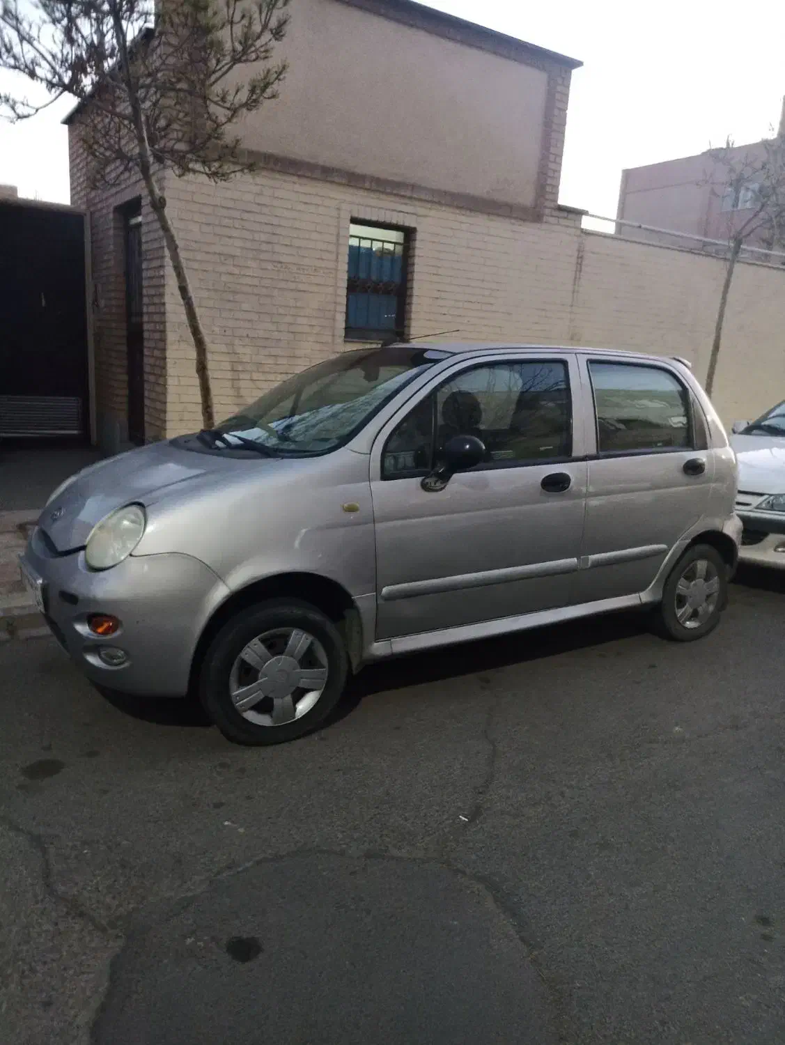 ام وی ام 110|خودرو سواری و وانت|اندیشه, اندیشه فاز ۳|دیوار