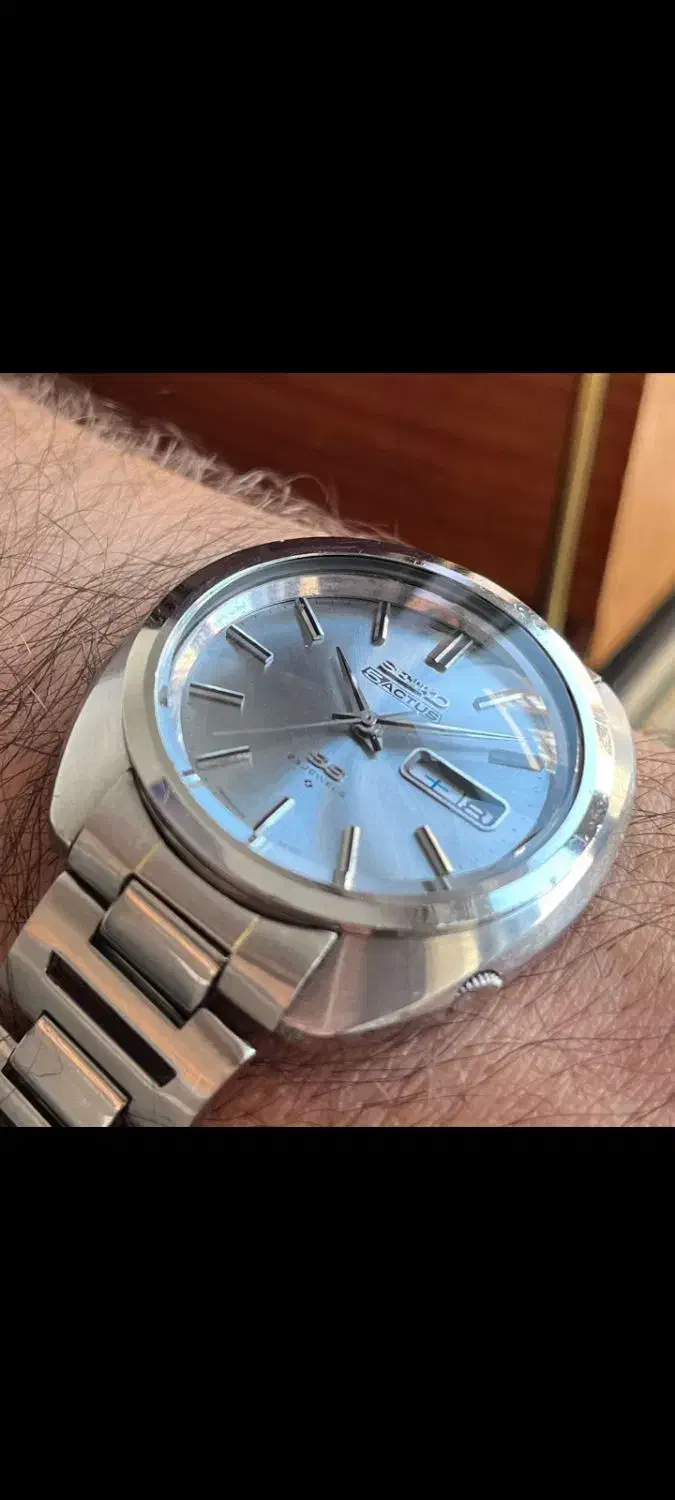 سیکوآکتوس|ساعت|تبریز, |دیوار