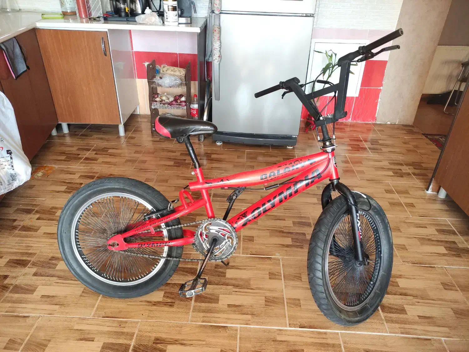 دوچرخه بی ام ایکس اولمپا|دوچرخه، اسکیت، اسکوتر|صدرا-فارس, فاز ۲|دیوار