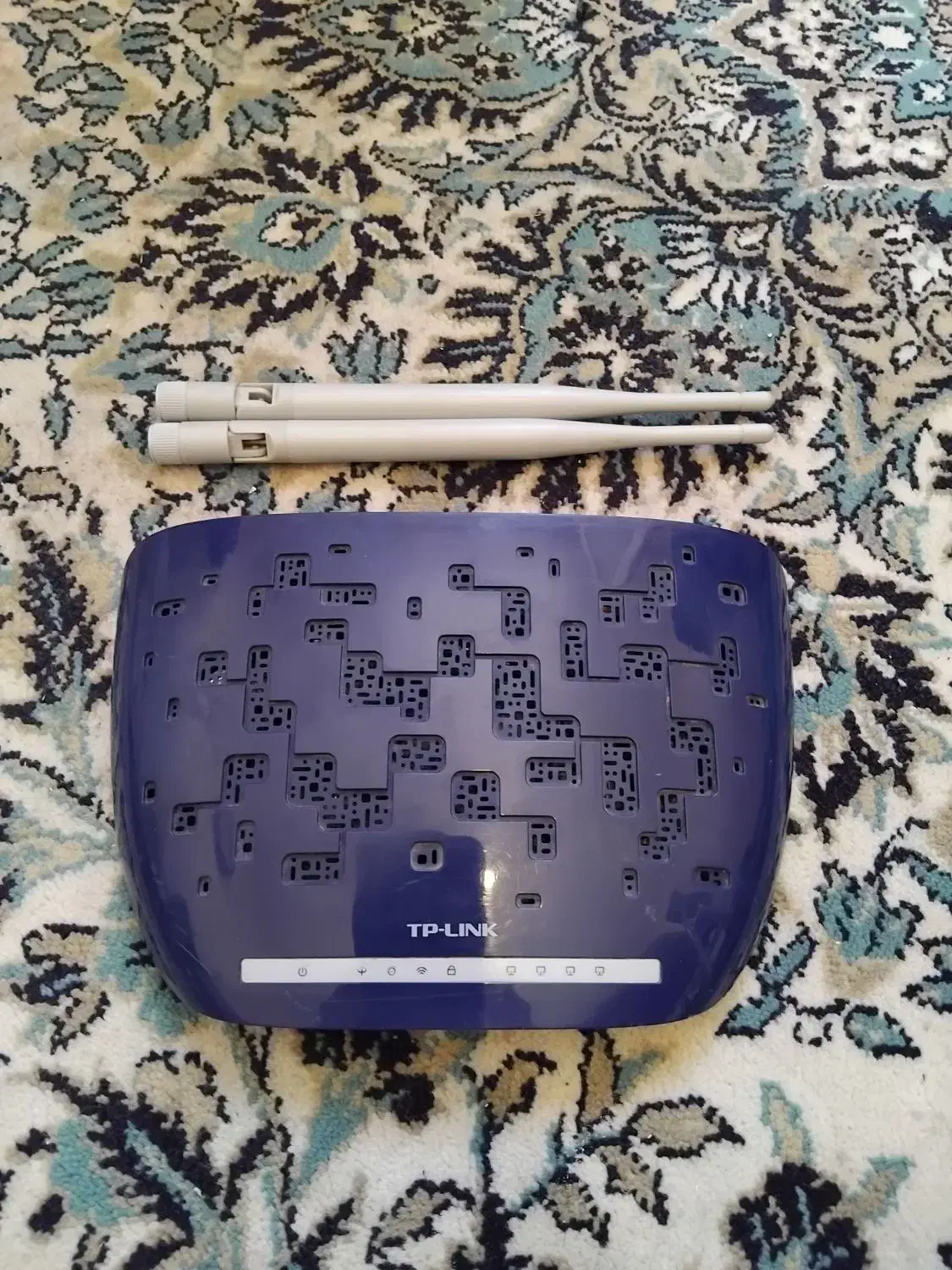 مودم وایرلس|مودم و تجهیزات شبکه|صدرا-فارس, فاز ۱|دیوار