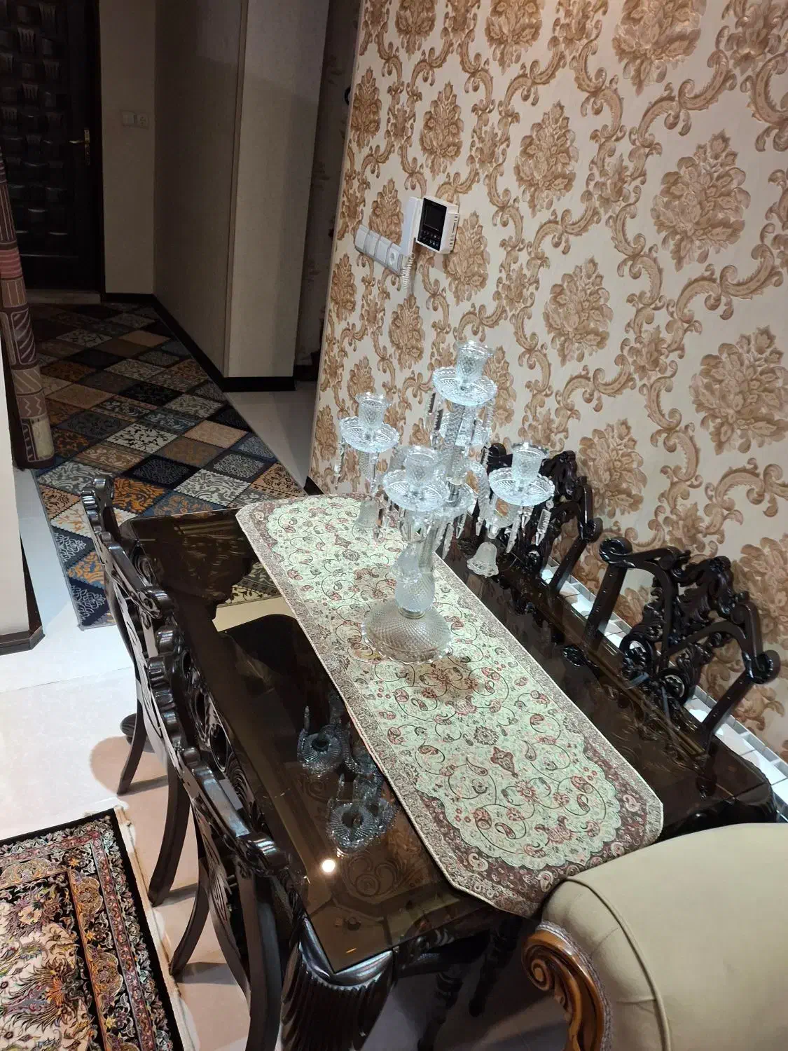 نهارخوری نوی نو و سالم|میز و صندلی غذاخوری|شهرکرد, |دیوار