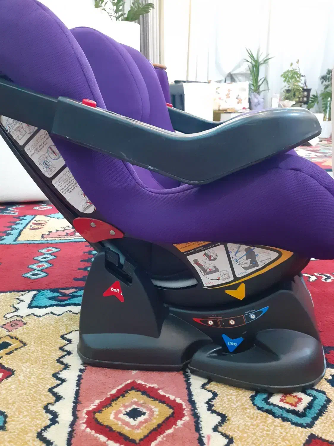 صندلی کودک|تخت و صندلی بچه|برخوار, |دیوار