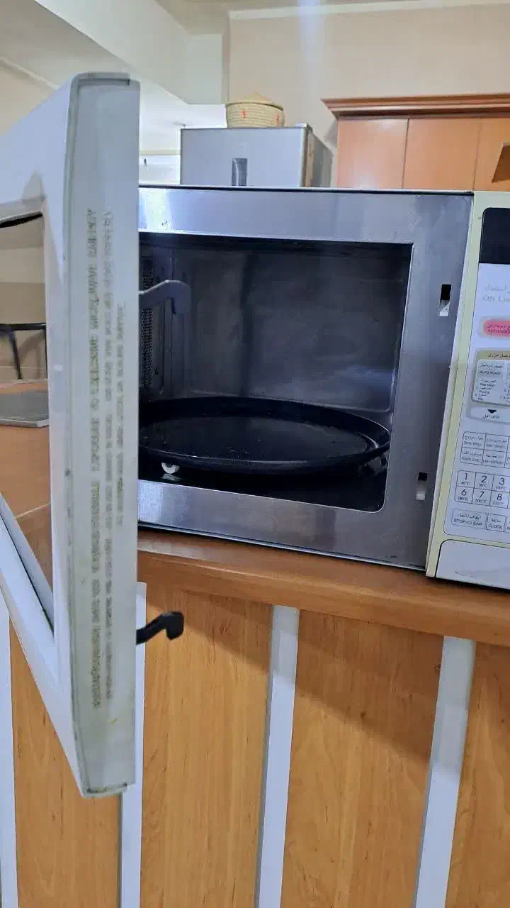 مایکروفر بزرگ|اجاق گاز و لوازم برقی پخت‌وپز|شیراز, شهرک سعدی|دیوار