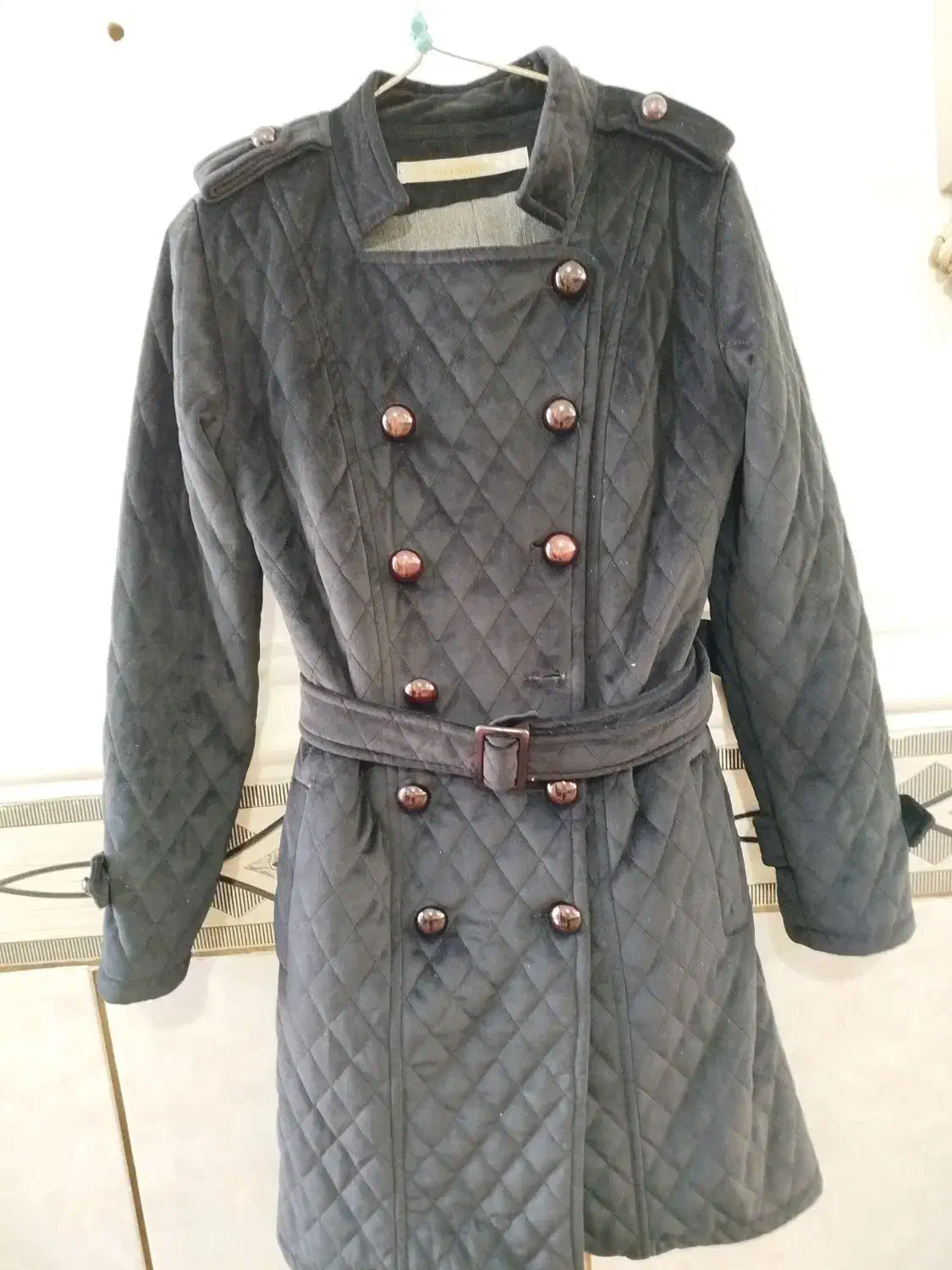 پالتو زمستونی|لباس|دامغان, |دیوار