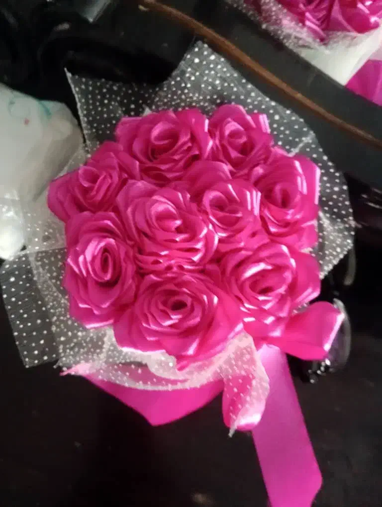 گل روبانی هدیه زیبا|گل مصنوعی|تنکابن, |دیوار