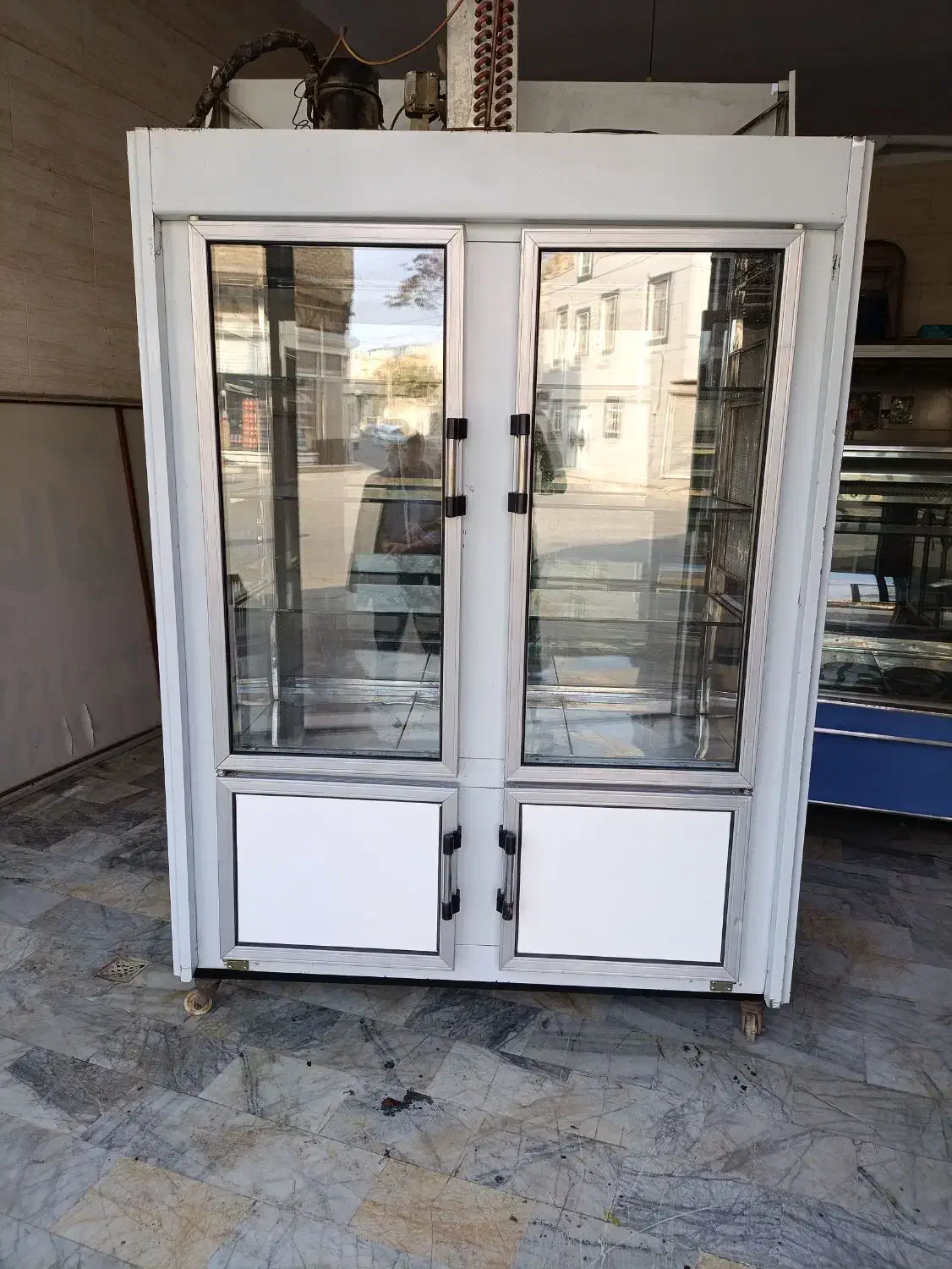 یخچال ویترینی تمام استیل موتور پلم در ماهدشت|فروشگاه و مغازه|کرج, شهرک نهال و بذر|دیوار