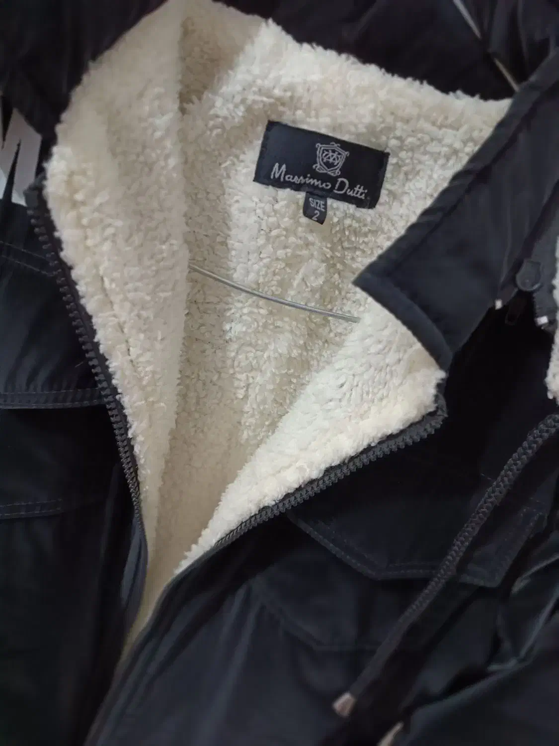 کاپشن مشکی|لباس|گلبهار, شهر جدید گلبهار|دیوار