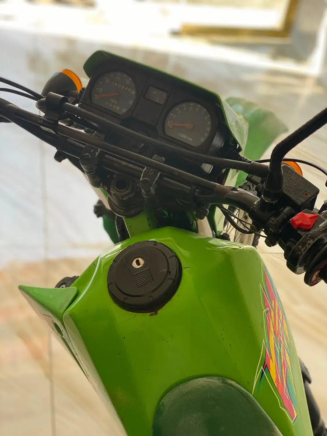 kmx125|موتورسیکلت|چوبر, |دیوار