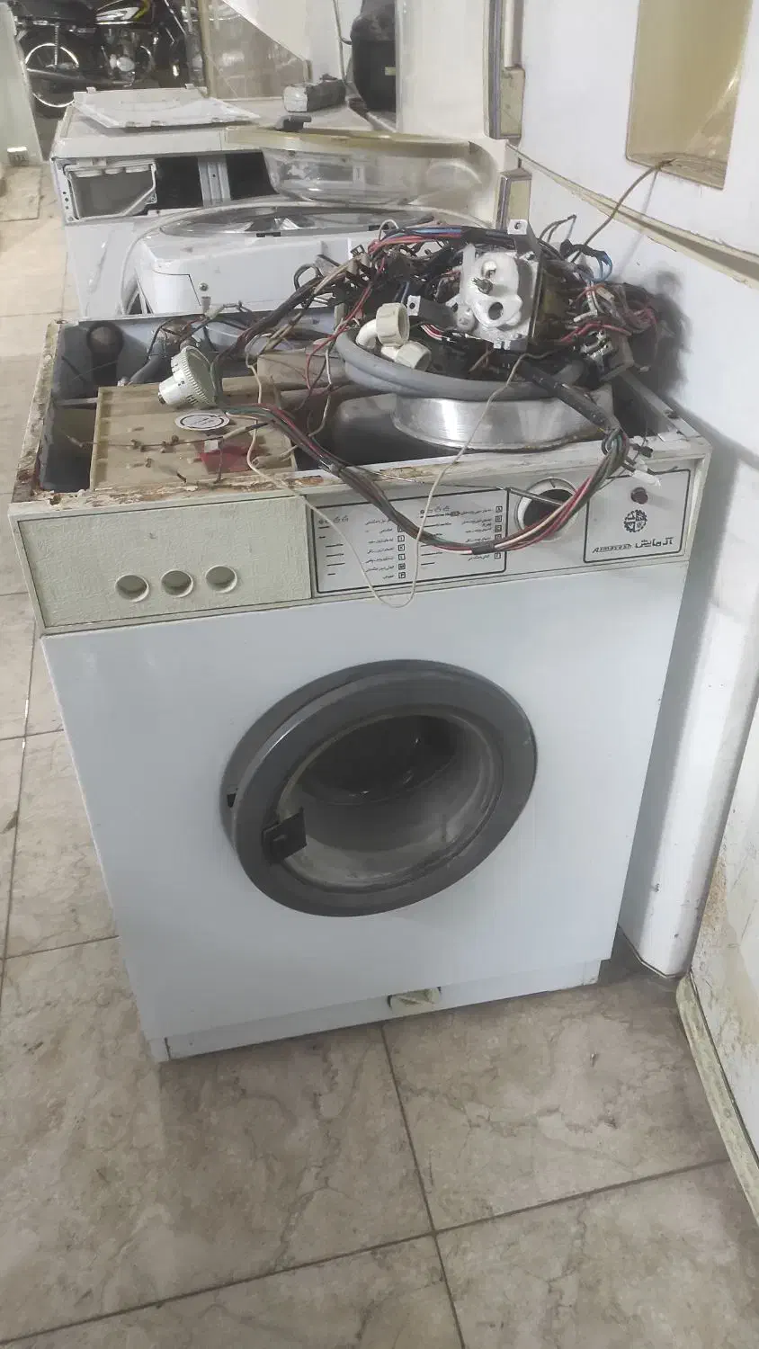 تعمیرات لباسشویی (در محل)|خدمات پیشه و مهارت|کاشان, کارگر|دیوار