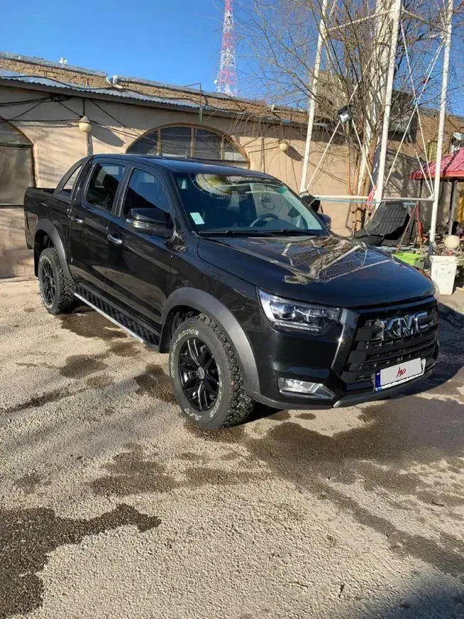 کی ام سی t8|خودرو سواری و وانت|همدان, |دیوار