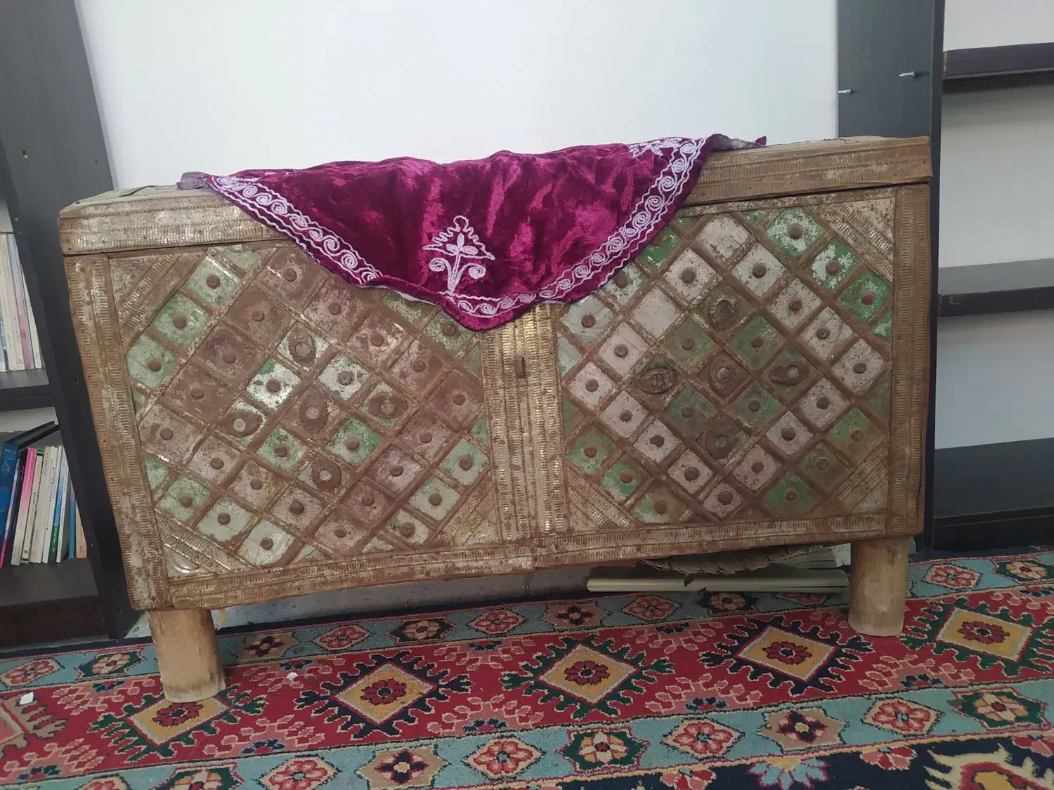 صندوقچه و اشیای قدیمی و زینتی|کلکسیون اشیاء عتیقه|اردکان, |دیوار