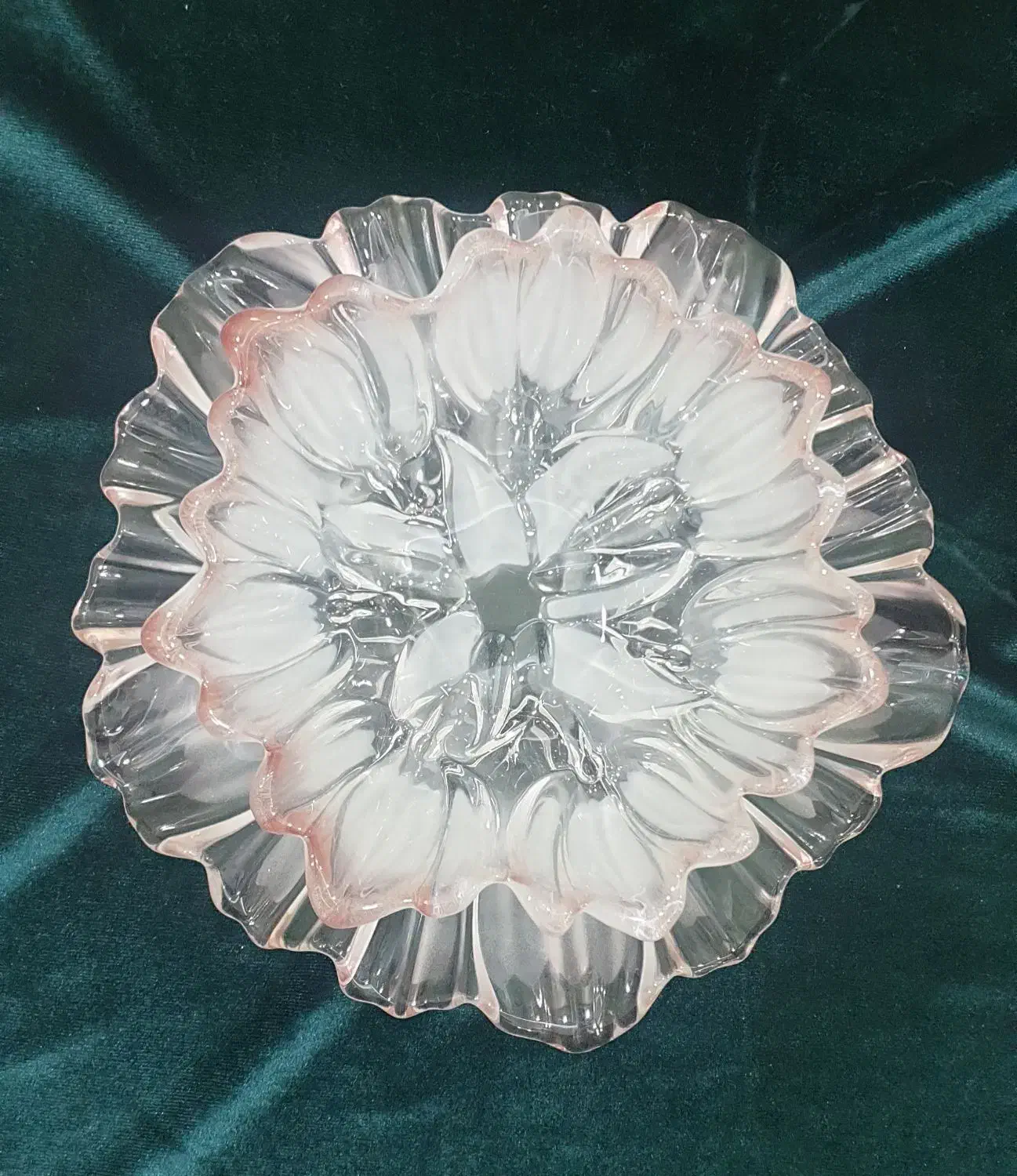 دیس و سینی|کلکسیون اشیاء عتیقه|پرند, فاز ۲|دیوار