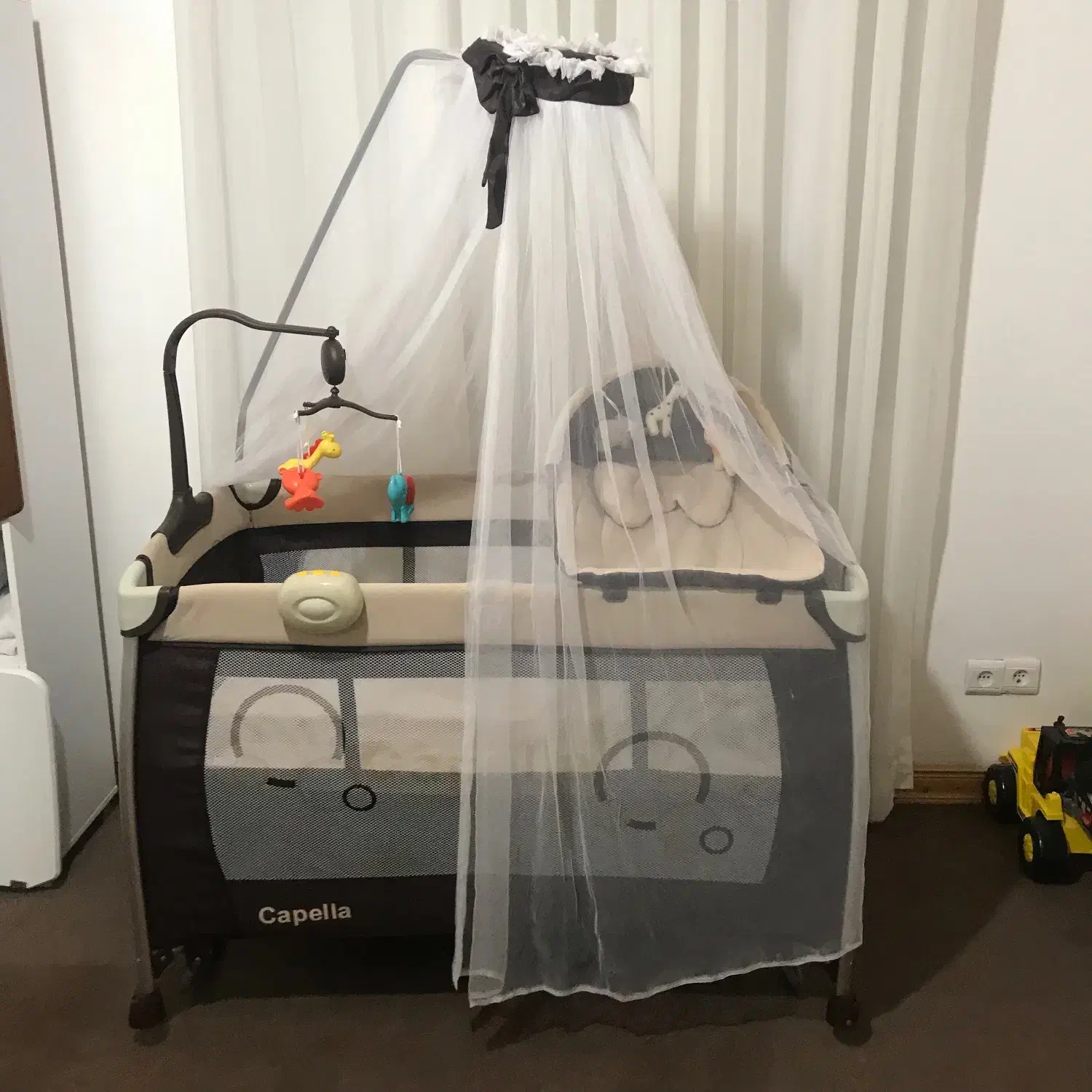 تخت وپارک کودک|اسباب و اثاث بچه|فریدونکنار, |دیوار