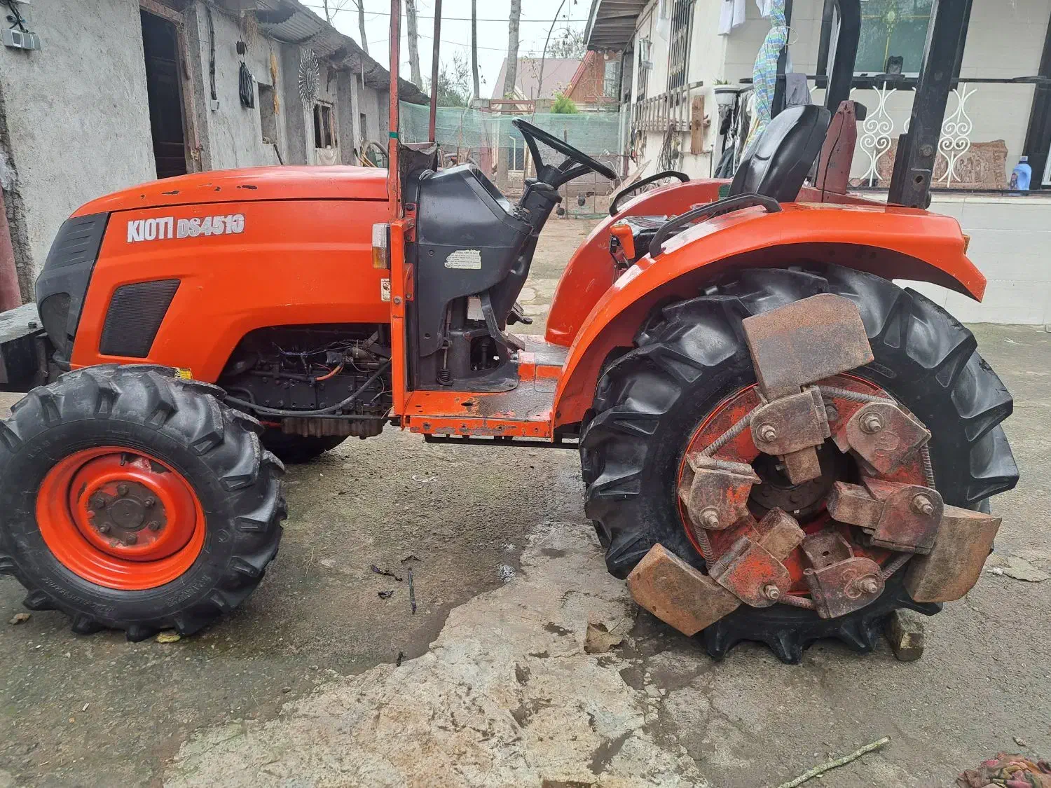 تراکتور دایدونگ|خودرو سنگین|سنگر, |دیوار