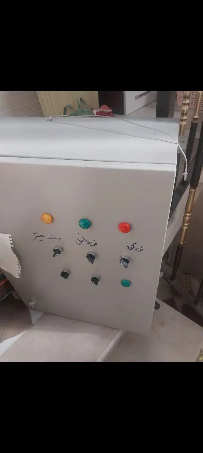 تابلو برق|ماشین‌آلات صنعتی|فولادشهر, A1|دیوار