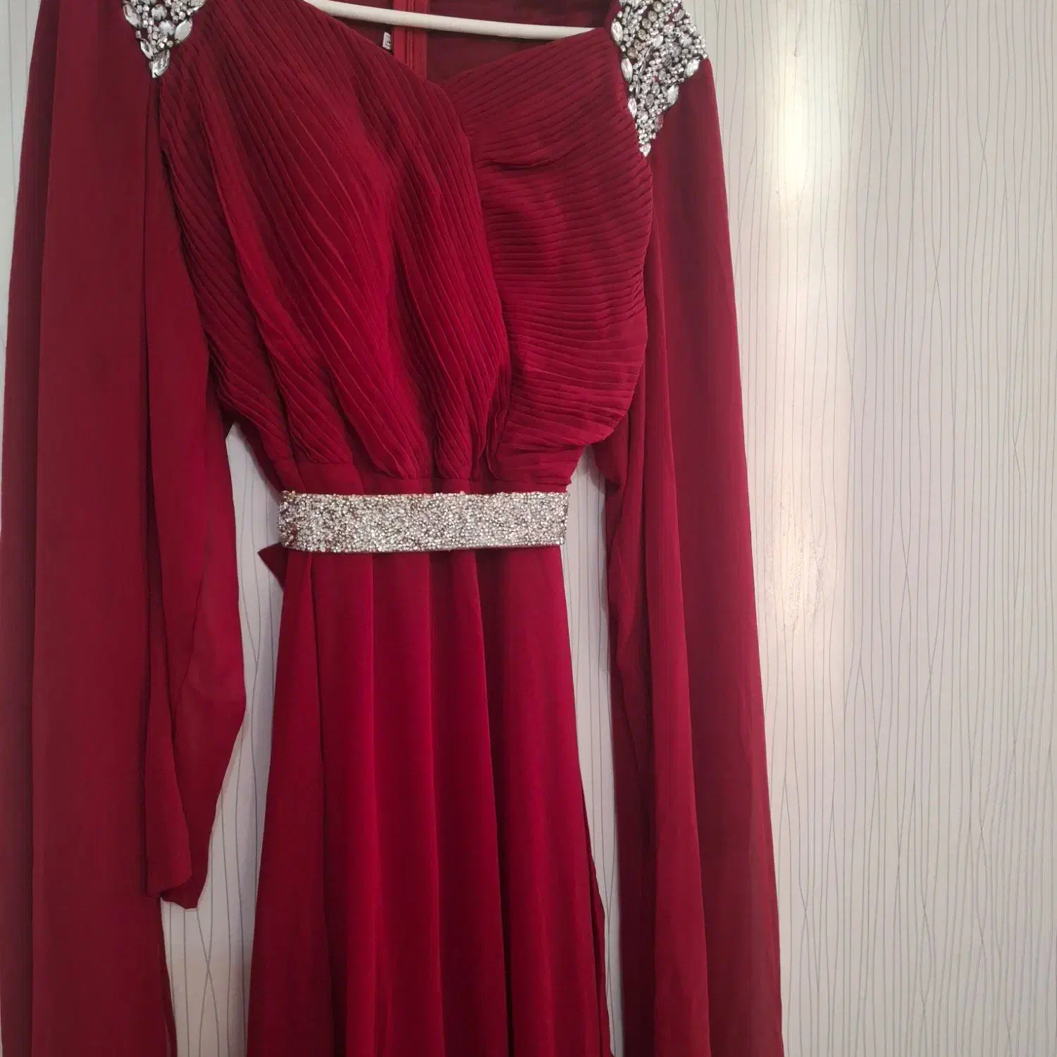 پیراهن مجلسی|لباس|خرمشهر, |دیوار