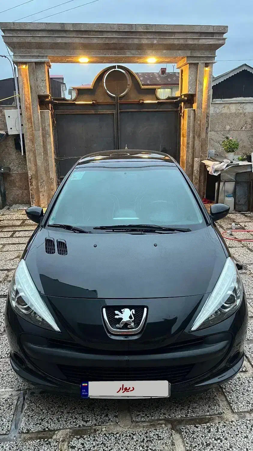 ۲۰۷ پانا مشکی ۱۴۰۱|خودرو سواری و وانت|رشت, صفاری|دیوار