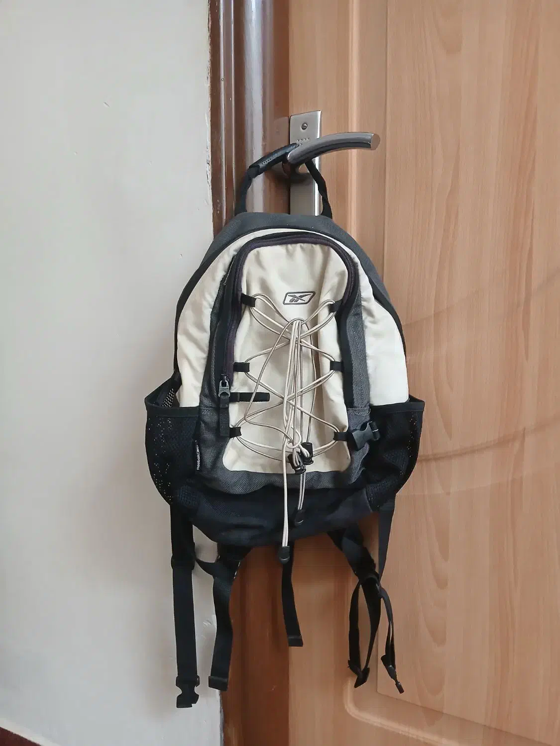 کوله کوهنوردی|کیف، کفش، کمربند|کرمانشاه, |دیوار