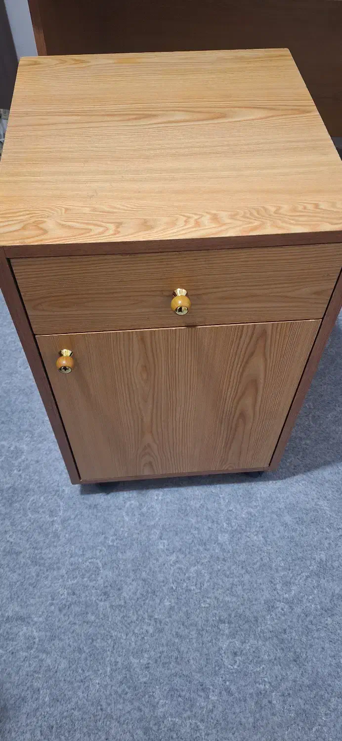 میز تحریر و کمد کوچیک|میز تحریر و کامپیوتر|مشهد, سرافرازان|دیوار