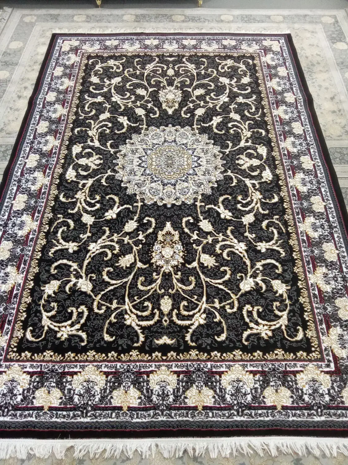 ۱تخته۶متری۱تخته۱۲متری(درحدنو)|فرش|قروه, |دیوار