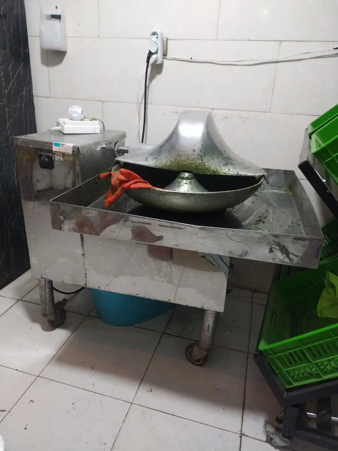 دستگاه سبزی خردکن. صنعتی|خردکن، آسیاب، غذاساز|مشهد, مهدی آباد (بلوار توس)|دیوار