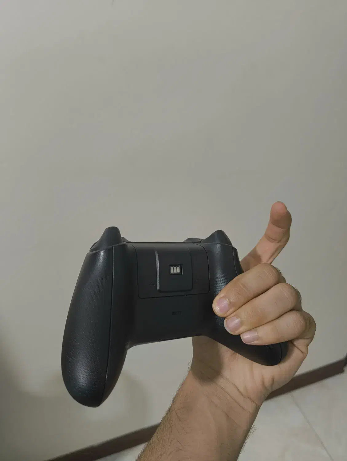 دسته ایکس باکس سری اس|کنسول، بازی ویدئویی و آنلاین|پرند, فاز ۳|دیوار