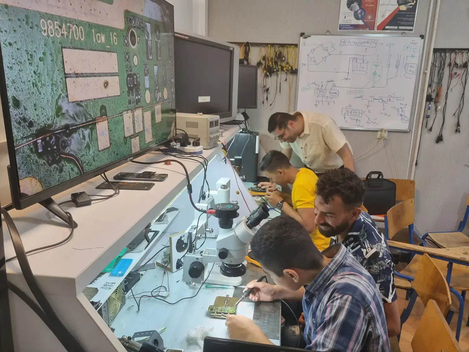 آموزش حرفه ای تعمیرات موبایل|خدمات آموزشی|قزوین, |دیوار