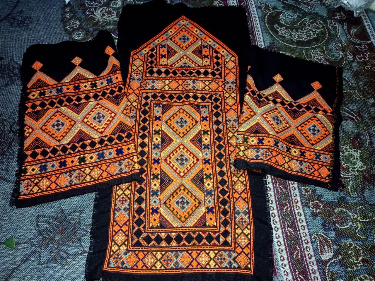 فروش نقدی|گلیم، جاجیم، گبه|خاش, |دیوار