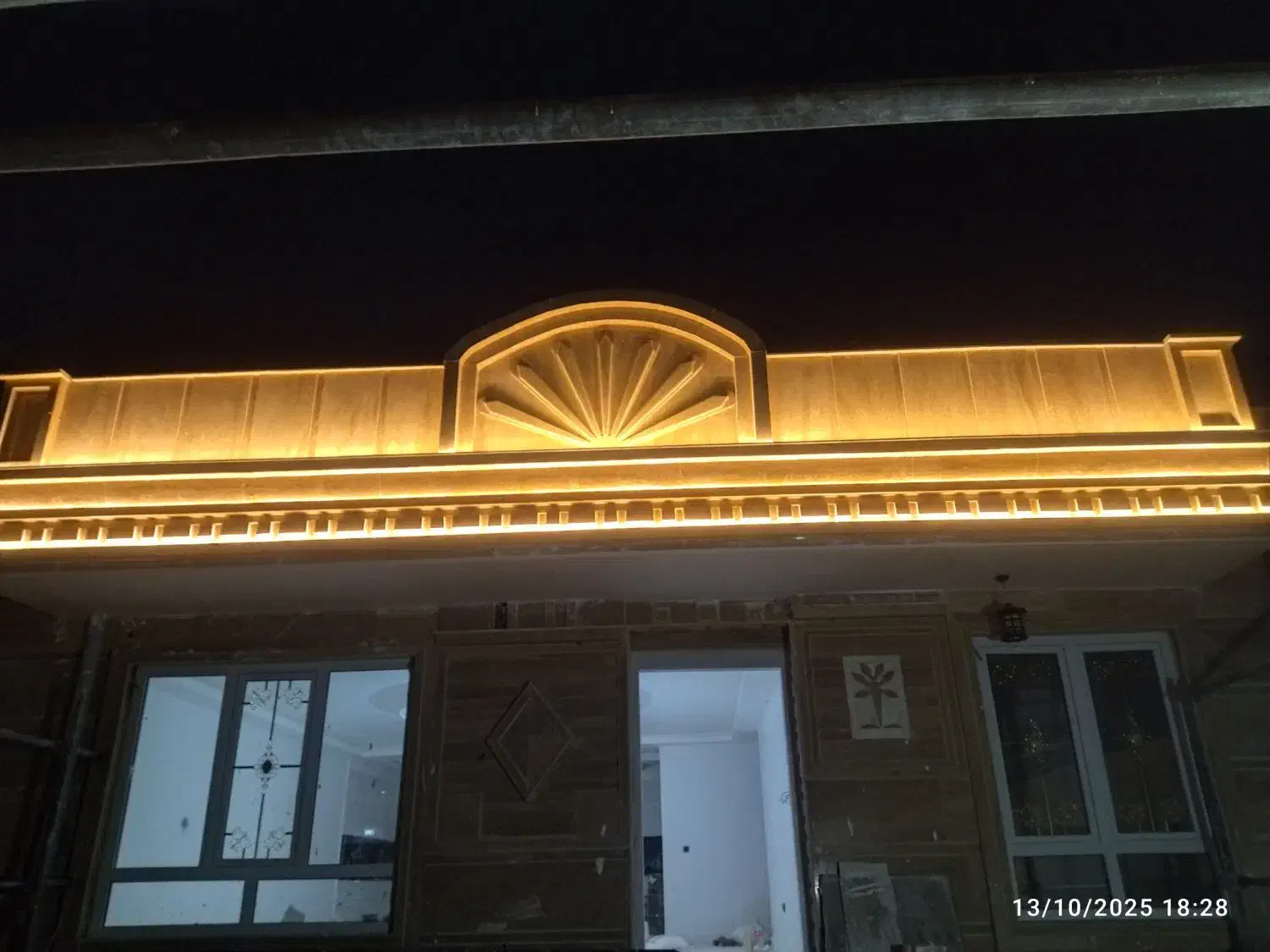 سیم کشی و برقکاری ساختمان|خدمات پیشه و مهارت|مراغه, |دیوار